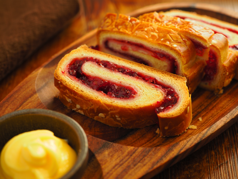 Jam Roly-Poly - British Desserts