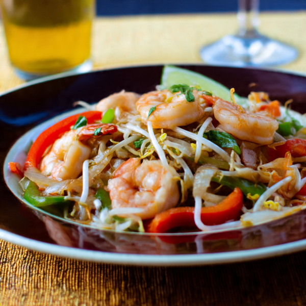 Shrimp Stir-Fry with Bean Sprouts and Bell Pepper - Thai Main Course